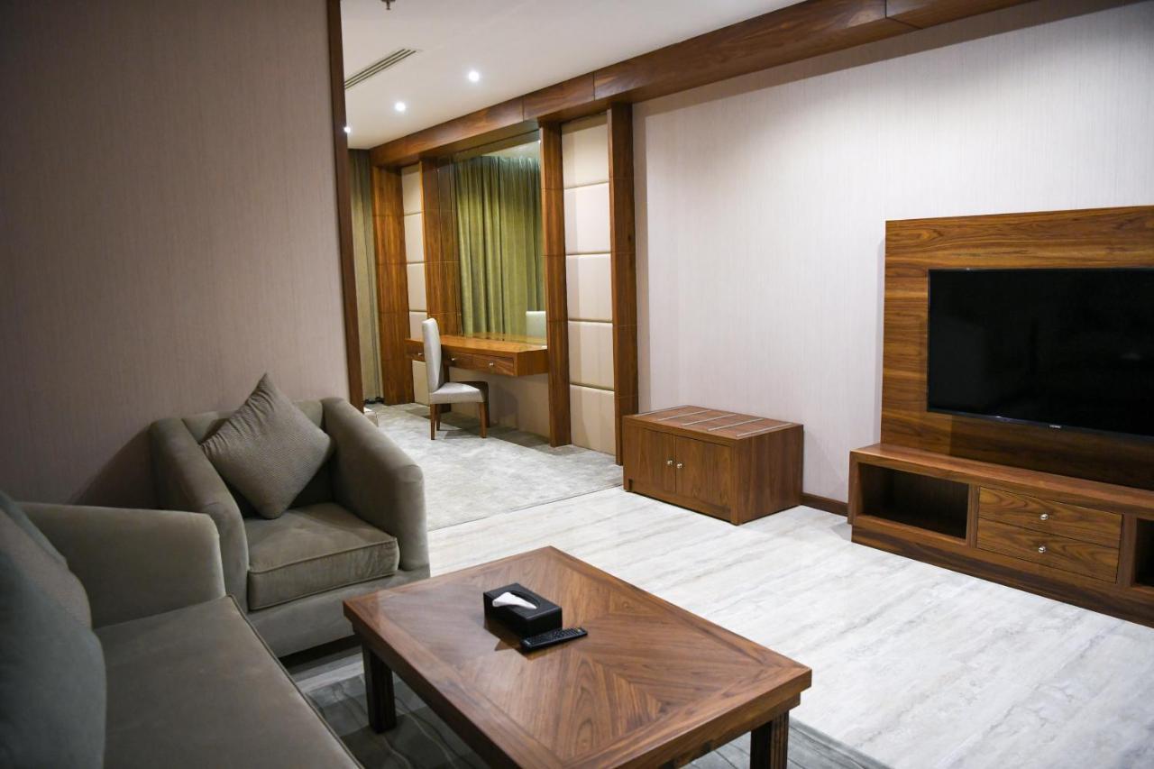 Motiara Hotel - La Valle Mall Rijad Zewnętrze zdjęcie