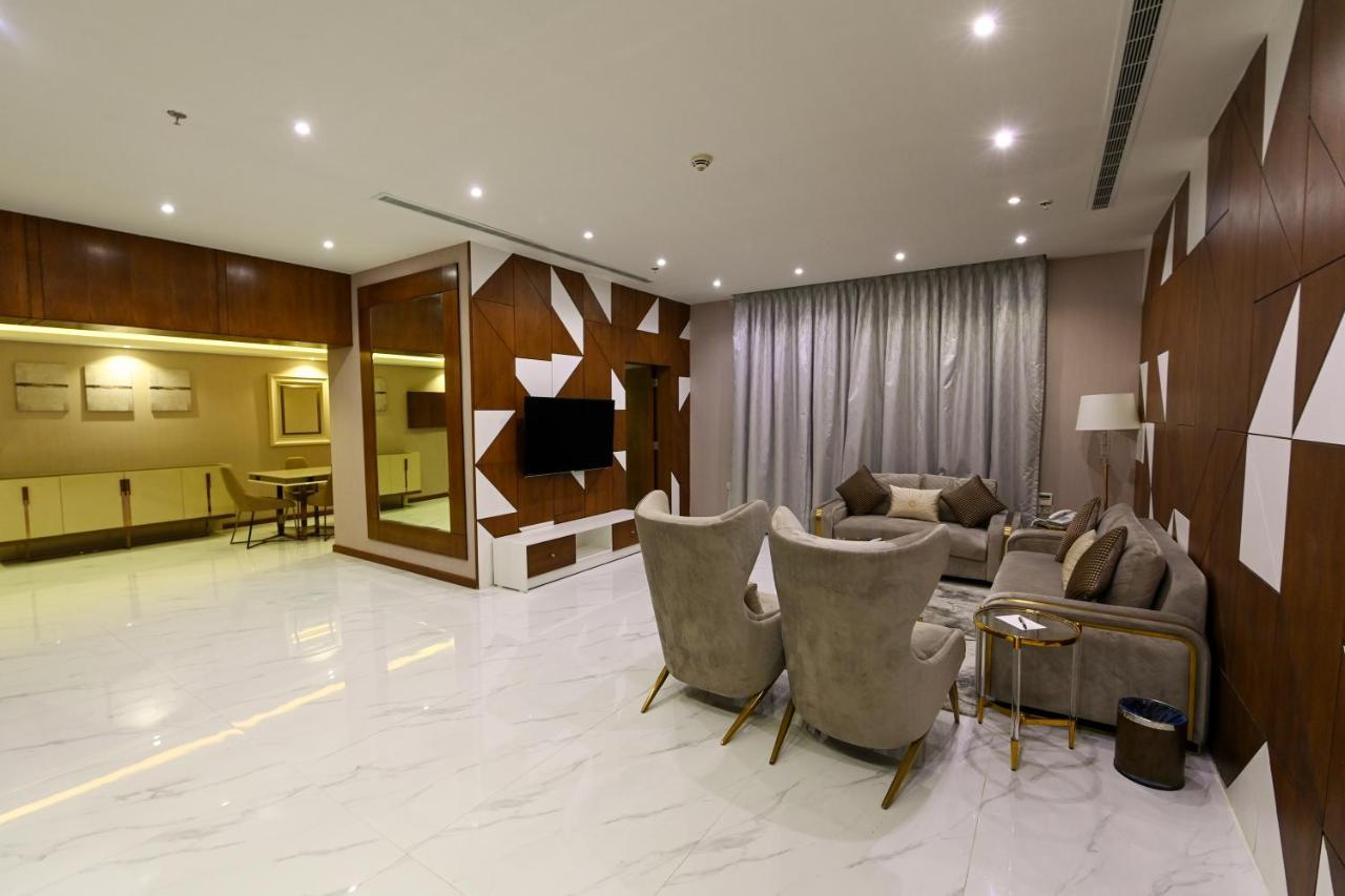Motiara Hotel - La Valle Mall Rijad Zewnętrze zdjęcie