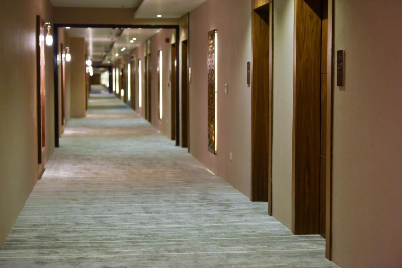 Motiara Hotel - La Valle Mall Rijad Zewnętrze zdjęcie