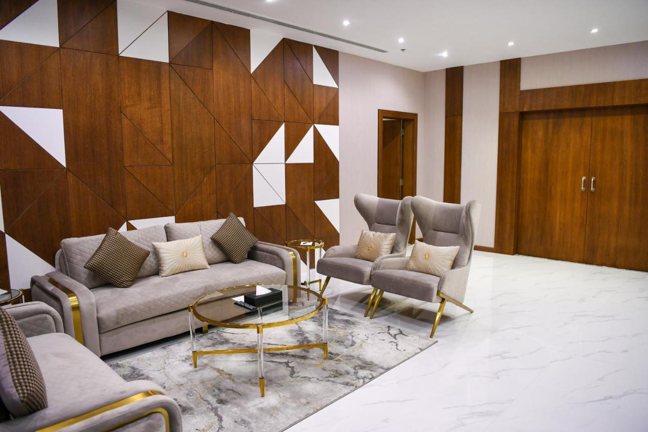 Motiara Hotel - La Valle Mall Rijad Zewnętrze zdjęcie