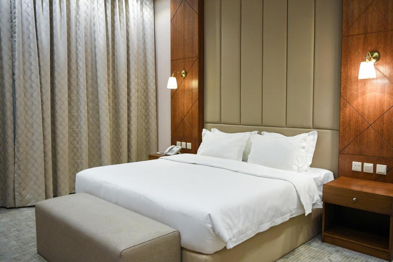 Motiara Hotel - La Valle Mall Rijad Zewnętrze zdjęcie