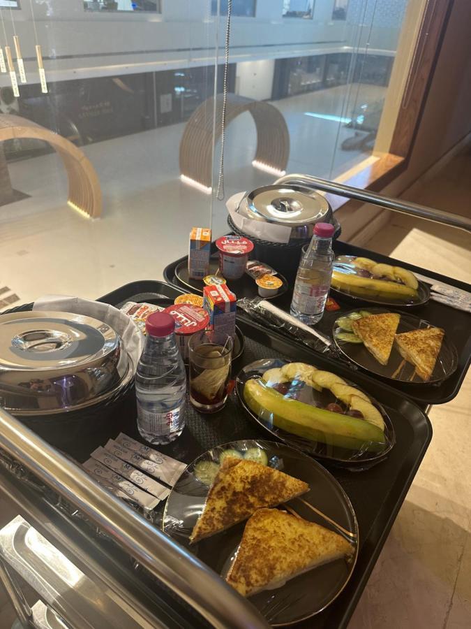 Motiara Hotel - La Valle Mall Rijad Zewnętrze zdjęcie