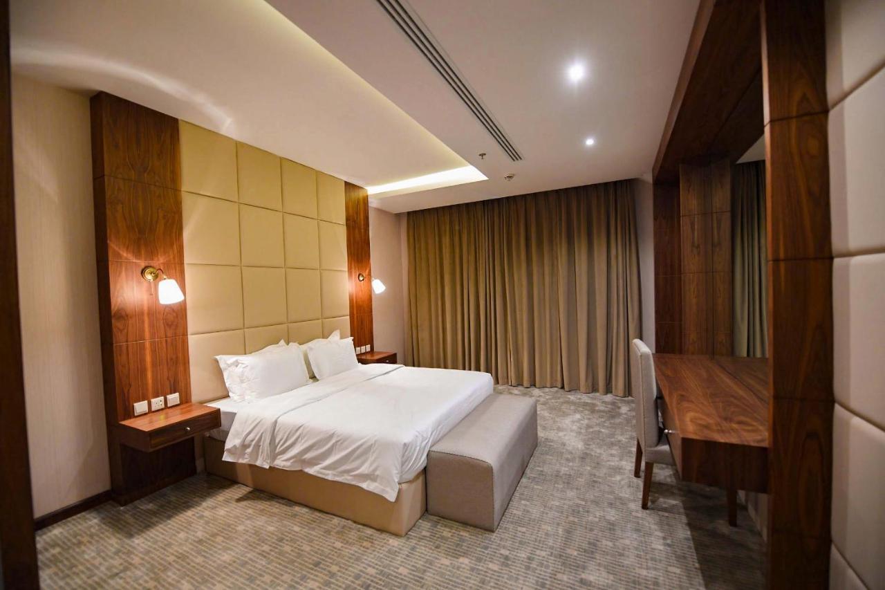 Motiara Hotel - La Valle Mall Rijad Zewnętrze zdjęcie